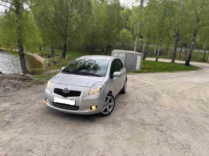Toyota Yaris 2007 - foto 3