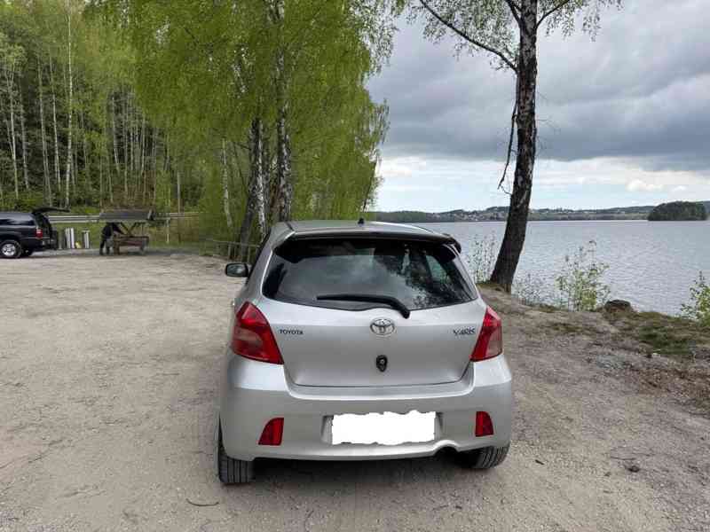 Toyota Yaris 2007 - foto 1