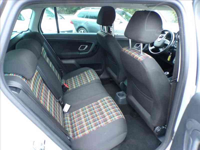 Škoda Fabia 1,2 TSI DIGI.KLIMA - foto 10