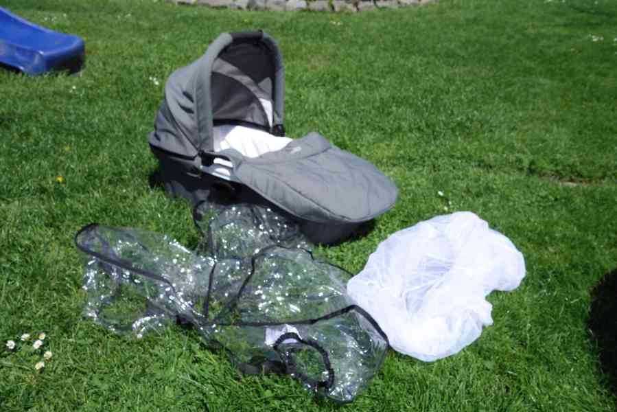 Kočárek Britax B-Motion 4 Plus (trojkombinace + výbava) - foto 2
