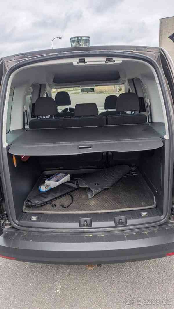 Volkswagen Caddy 2,0   TDI, 1. majitel, koupeno v ČR - foto 12