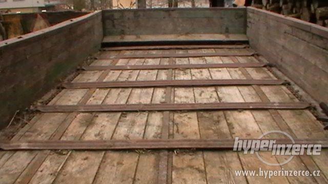 Prodám rozmetadlo na hnůj - 3 tuny - foto 2
