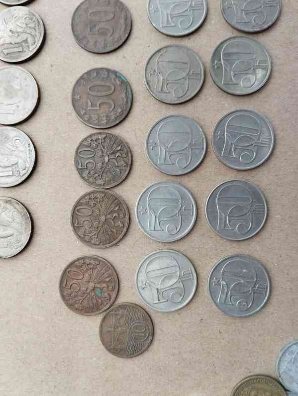 211ks mince československo ve staré plechové krabičce - foto 10