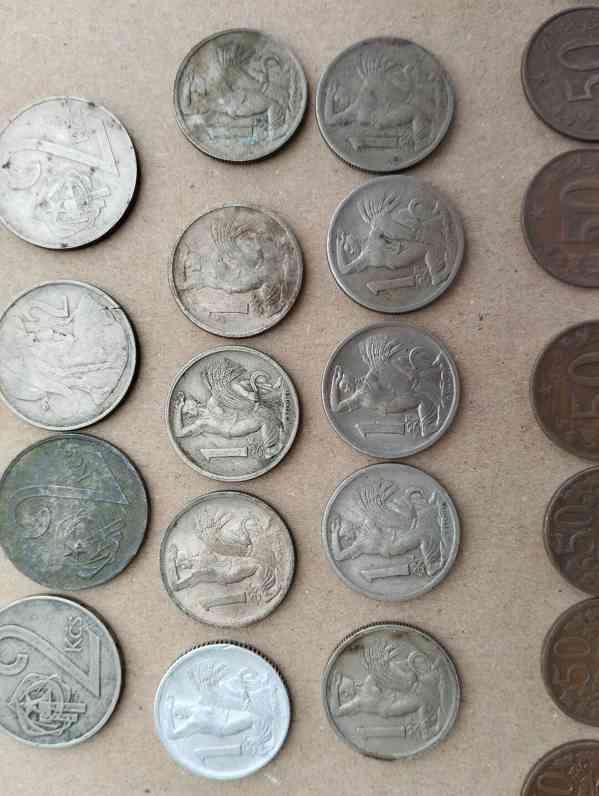 211ks mince československo ve staré plechové krabičce - foto 12