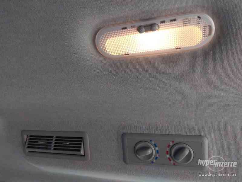 Prodám Opel Vivaro Combi++, 1.6 BiCDTi, 1.maj. 9 míst,záruka - foto 7