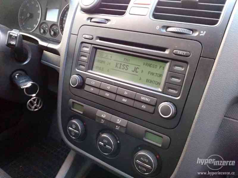 VW GOLF 1.6 FSI 85 kW, r.v.2004, 109 000 km, 6 rychlostí - foto 6