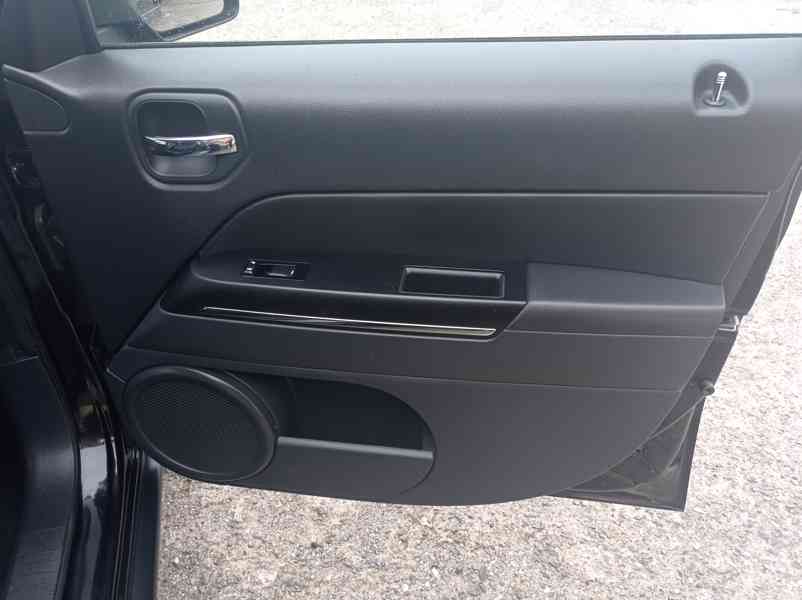 Jeep Patriot 2.2 CRD/4x4/70TisKm/1Maj - foto 22