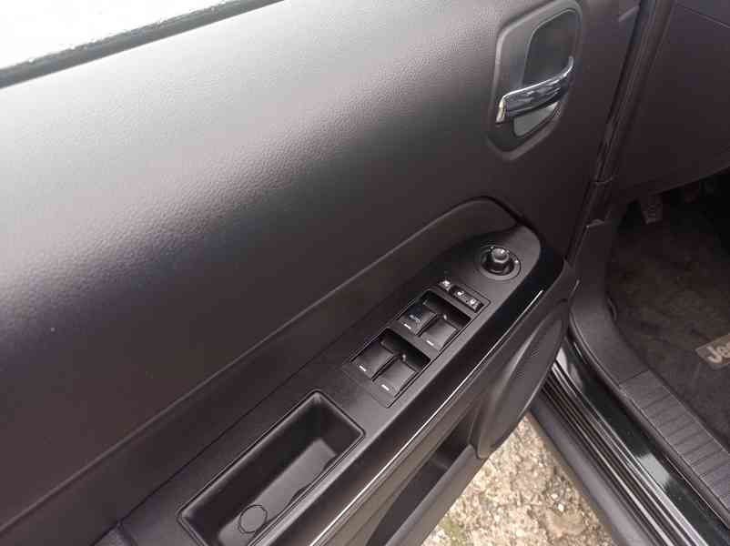 Jeep Patriot 2.2 CRD/4x4/70TisKm/1Maj - foto 11