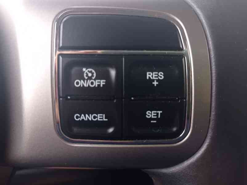 Jeep Patriot 2.2 CRD/4x4/70TisKm/1Maj - foto 25