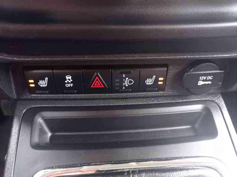 Jeep Patriot 2.2 CRD/4x4/70TisKm/1Maj - foto 28