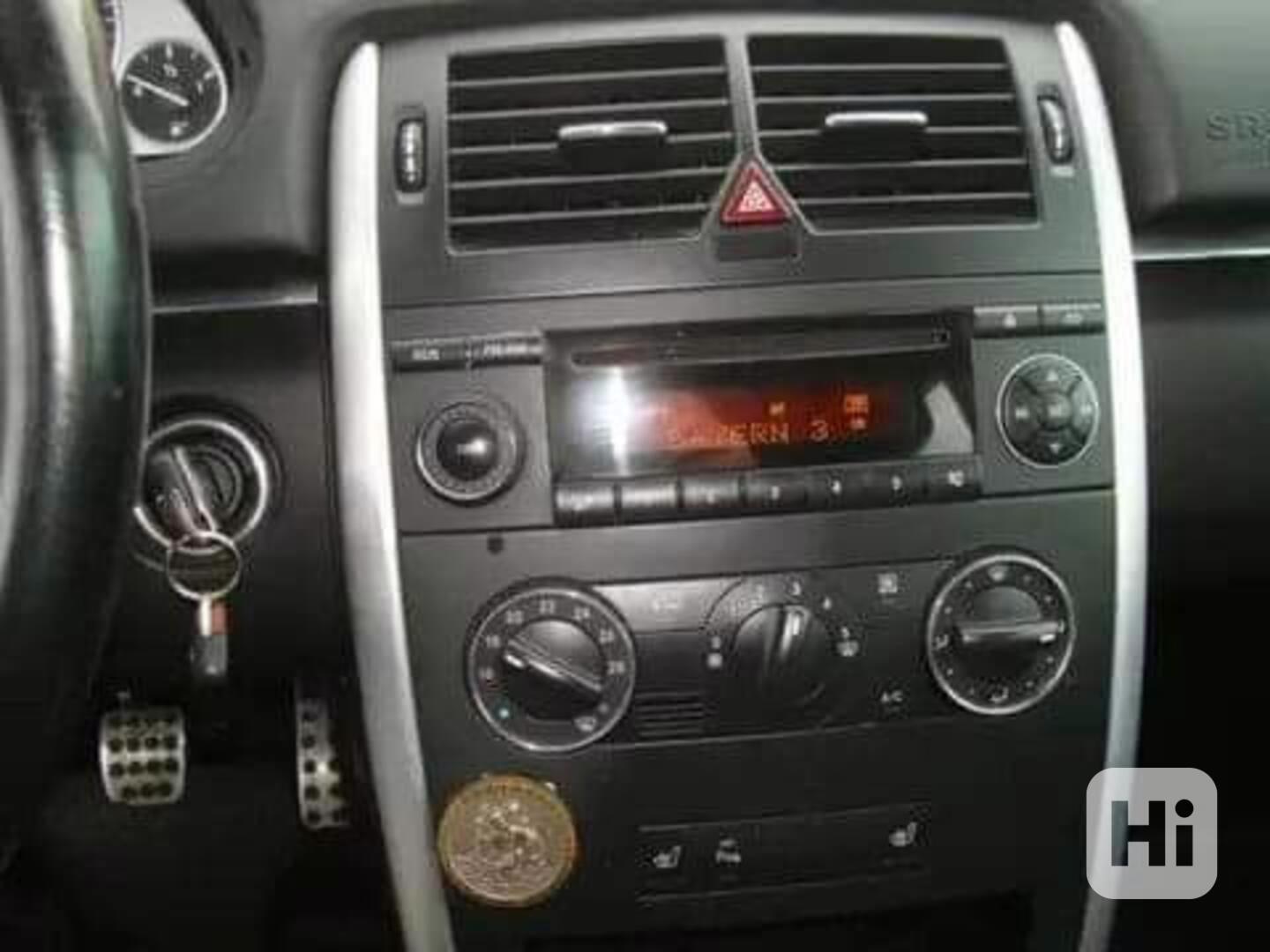 Mercedes Benz B200 - foto 1