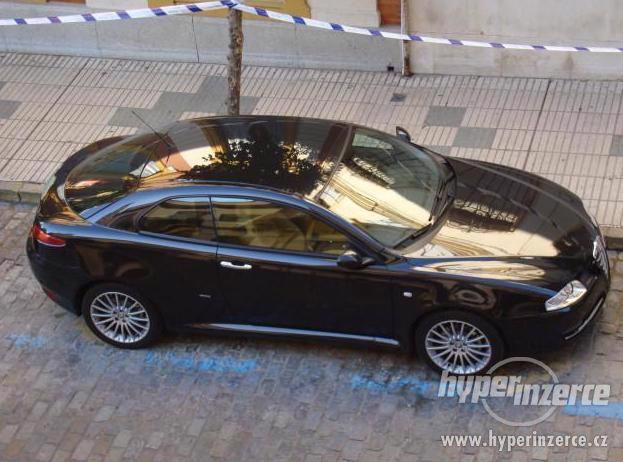 Alfa Romeo GT 2.0 JTS Distintive - foto 1