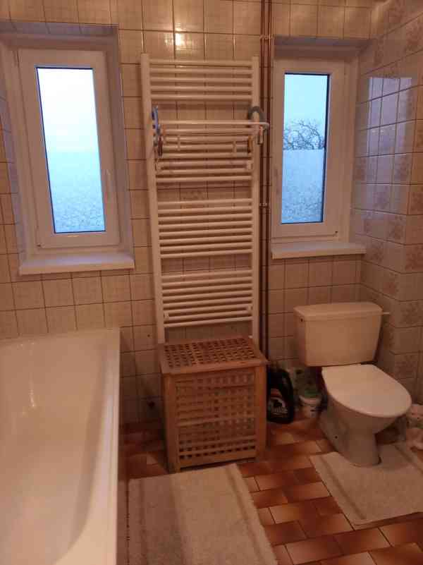 Pronájem pokoje v RD //VČETNĚ ENERGIÍ// - foto 4