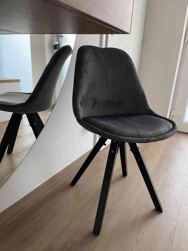 2 tmavě šedé jídelní židle Essentials Dima - foto 4
