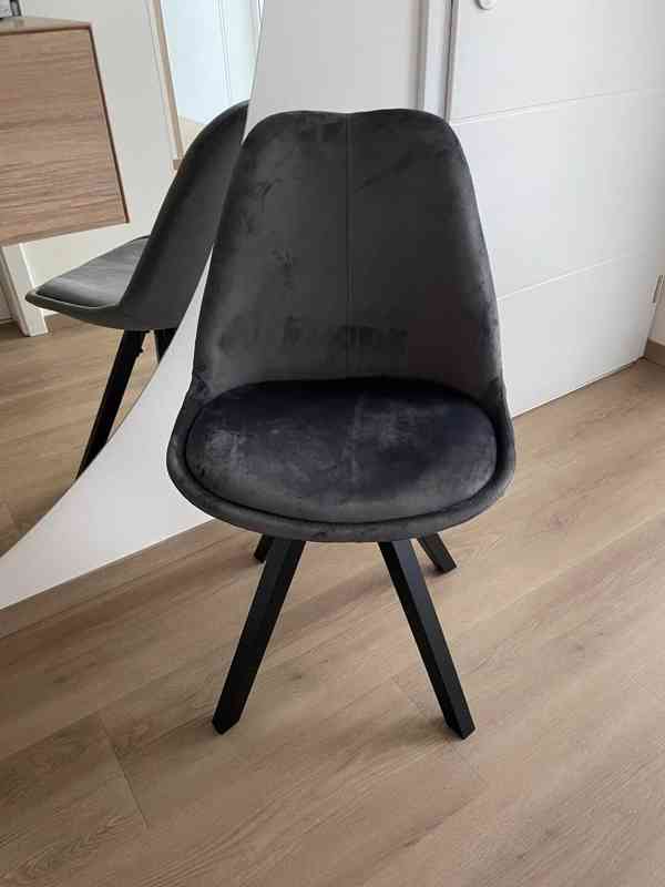2 tmavě šedé jídelní židle Essentials Dima - foto 3