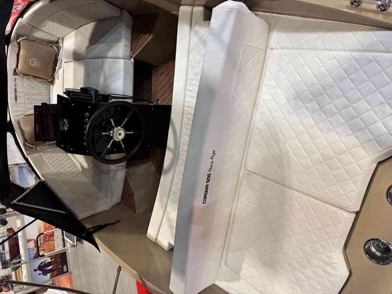 NOVÁ motor.loď Corsiva 505 New Age + Mercury F 60 - foto 10