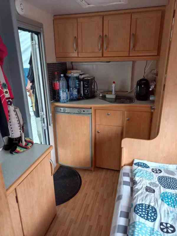 Karavan Sterckeman 420 úzký 2,06 m snadno ovladatelný - foto 5