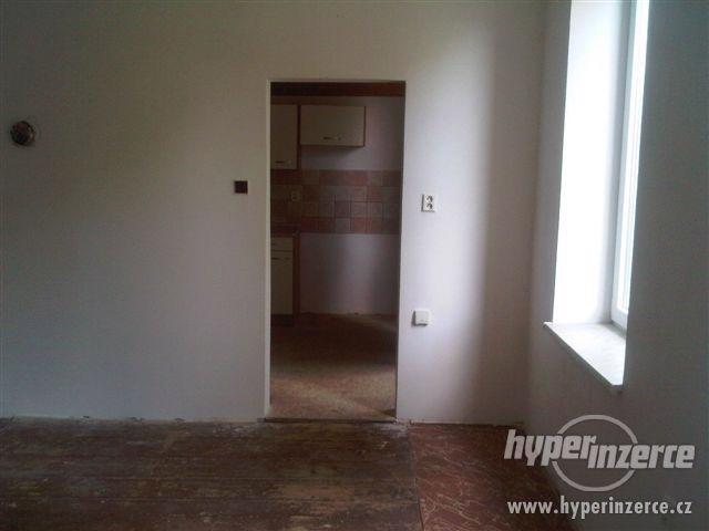Pronájem 2+kk, 75m2,v RD, U střediska,LB1006AC - foto 3
