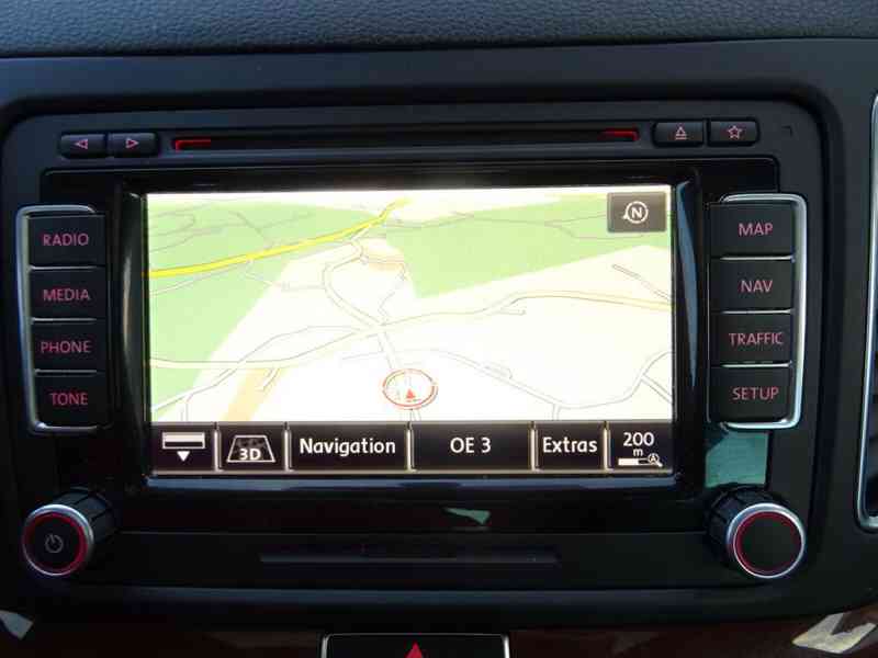 Volkswagen Sharan 2.0 TDI 4MOTION 103kw - foto 9
