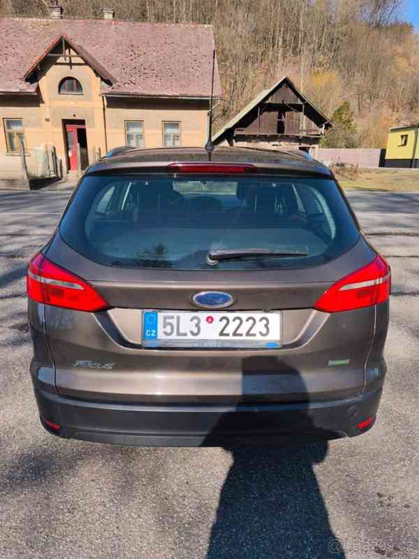 Ford Focus 1,0   92 KW, 6-stupňová převodovka - foto 2