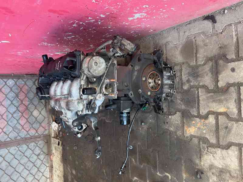 MOTOR C5 2,2 HDI 94KW 4HW PEUGEOT 807, C8 prodám - foto 3