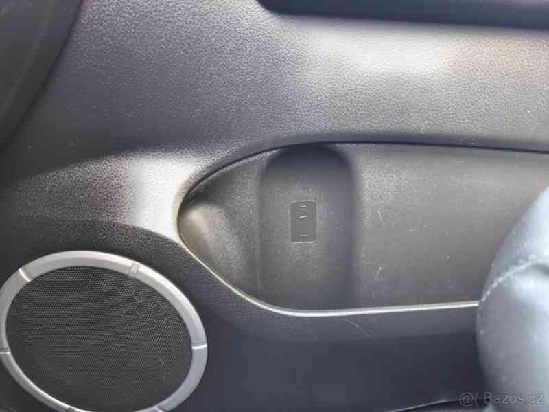 Suzuki Grand Vitara 3,2 V6 - foto 6