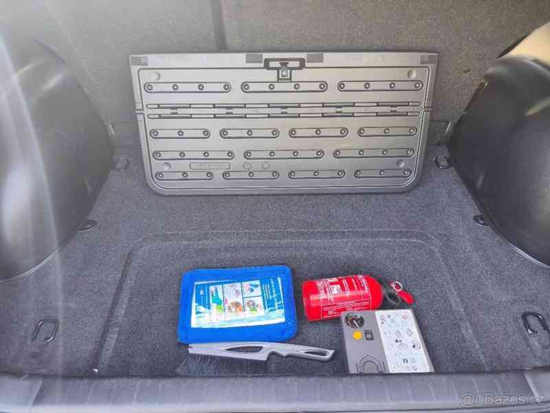 Suzuki Grand Vitara 3,2 V6 - foto 8