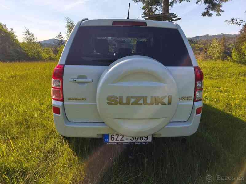 Suzuki Grand Vitara 3,2 V6 - foto 2