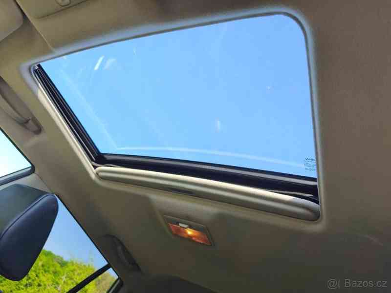 Suzuki Grand Vitara 3,2 V6 - foto 17