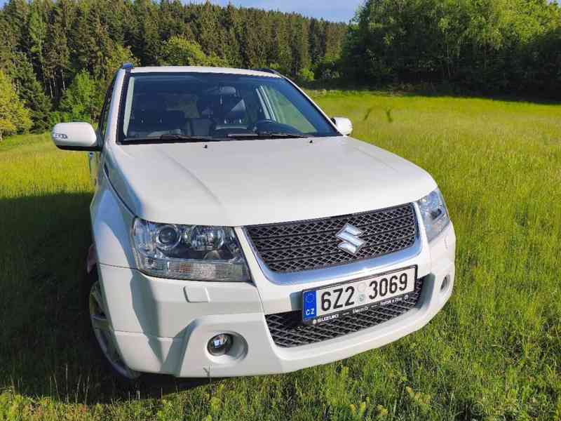 Suzuki Grand Vitara 3,2 V6 - foto 16