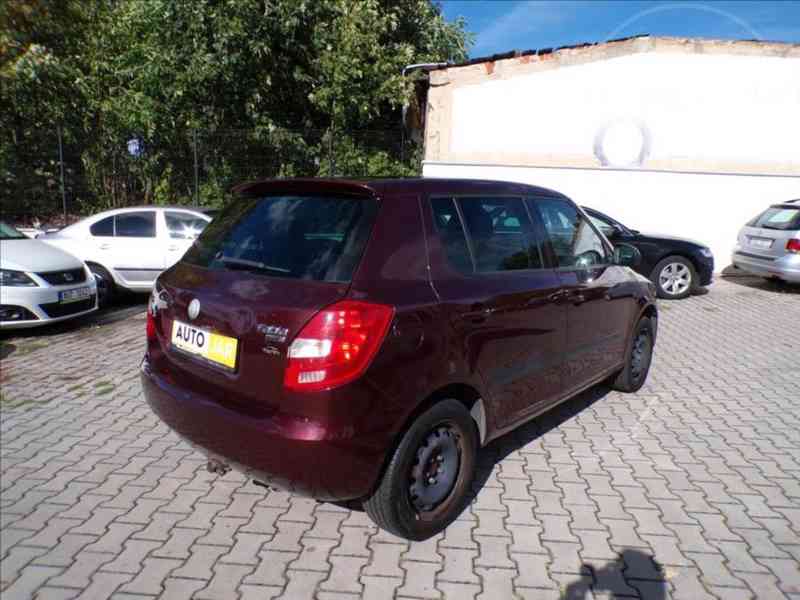 Škoda Fabia 1,2 12V SPORT - foto 4