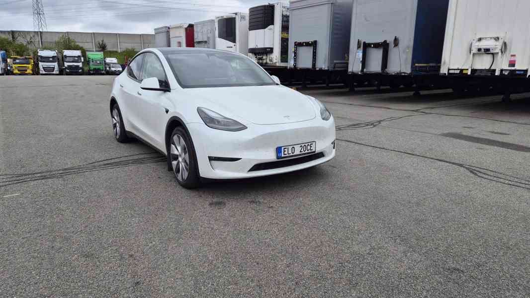 TESLA Model Y AWD Long Range - foto 1