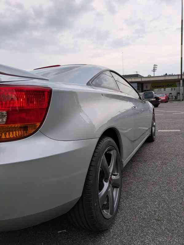 Toyota Celica 1,8 - foto 16
