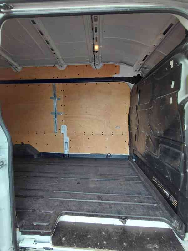 Pronájem dodávky Ford Transit L4H3 Maxi - foto 2