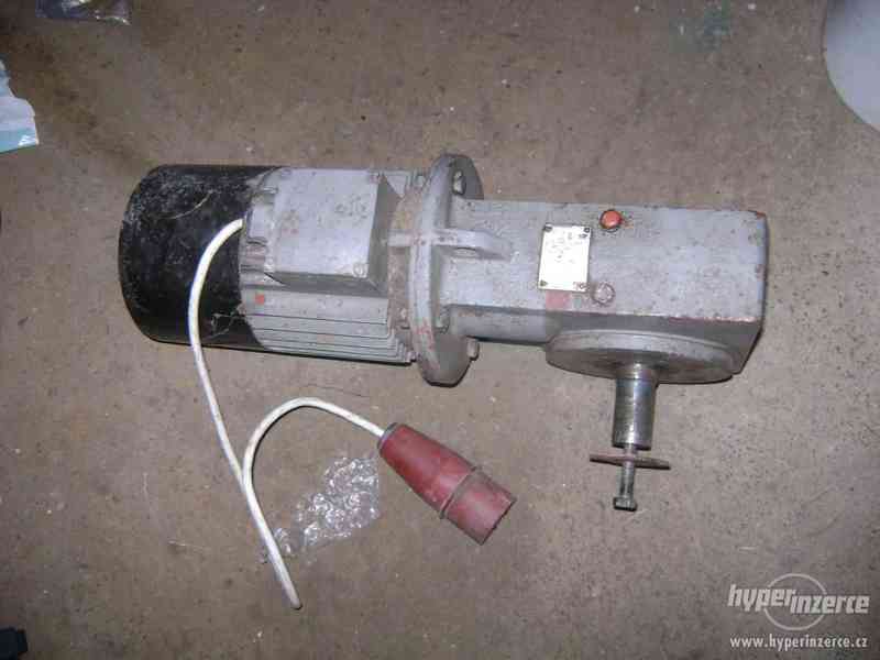 elektromotor s převodovkou - foto 2