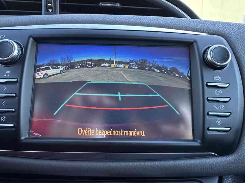 Toyota Yaris 1.5 Hybrid 74kW/navi/Kamera - foto 39