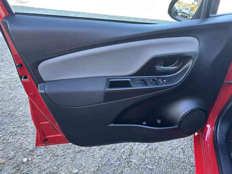 Toyota Yaris 1.5 Hybrid 74kW/navi/Kamera - foto 10