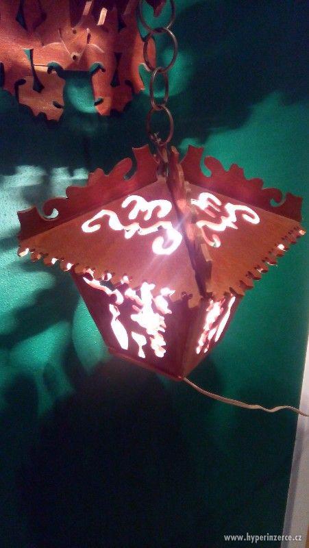 Vyřezávaná retro lampička - foto 3
