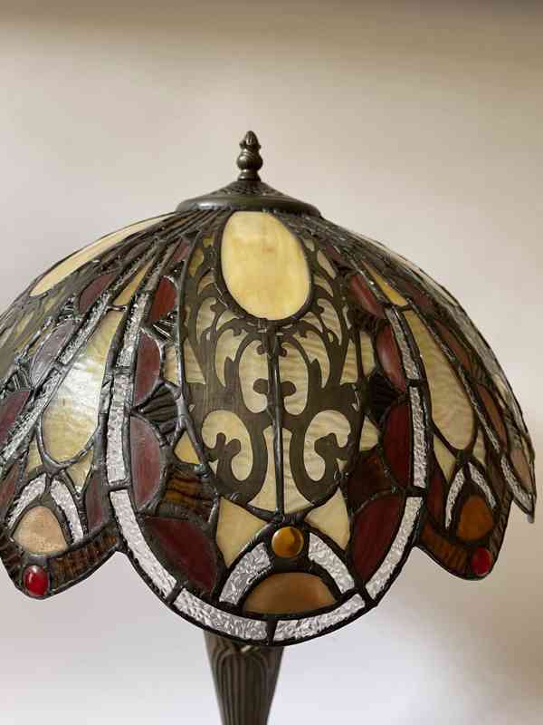 Stolní lampa Tiffany v secesním stylu - foto 3
