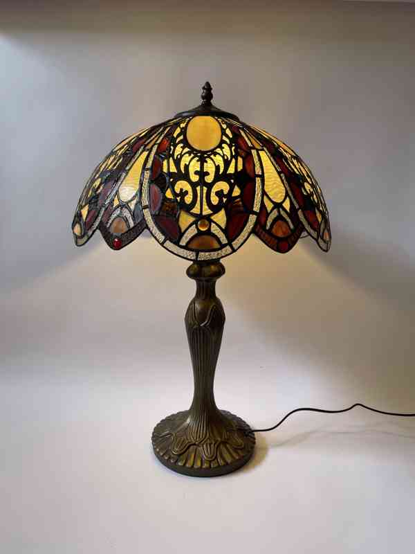 Stolní lampa Tiffany v secesním stylu - foto 1