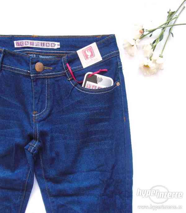 Klasické džíny od italské značky Yes!Miss - foto 2