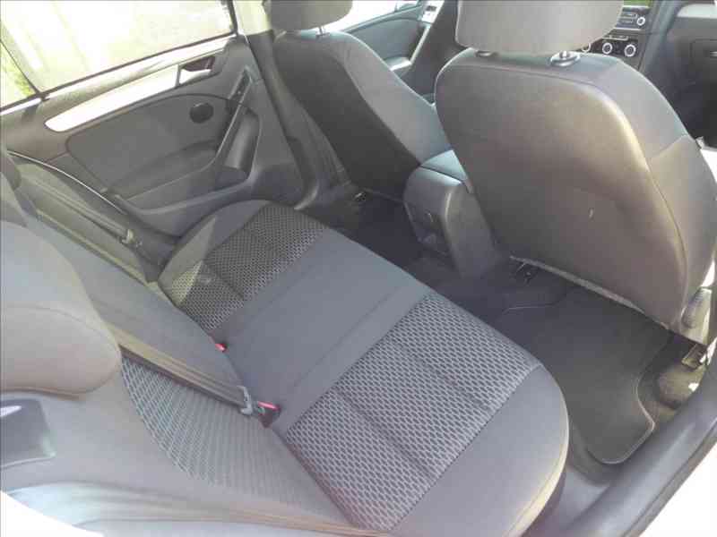 Volkswagen Golf 1,6 TDI KLIMA, BEZ KOROZE - foto 16