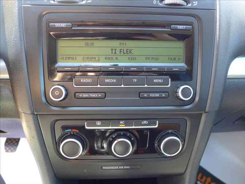 Volkswagen Golf 1,6 TDI KLIMA, BEZ KOROZE - foto 13