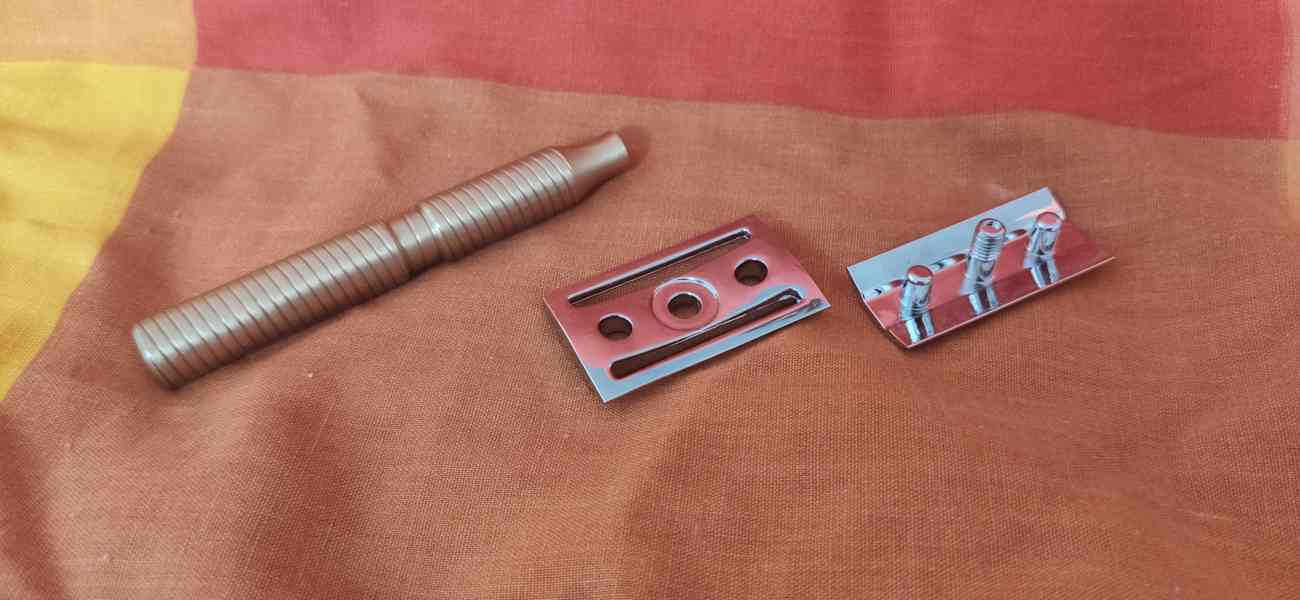 holící strojek Yaqi 88mm mosaz a hlava Yaqi R89 - foto 8