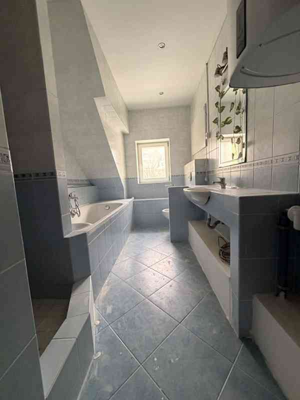 Prodej rodinného domu - foto 43