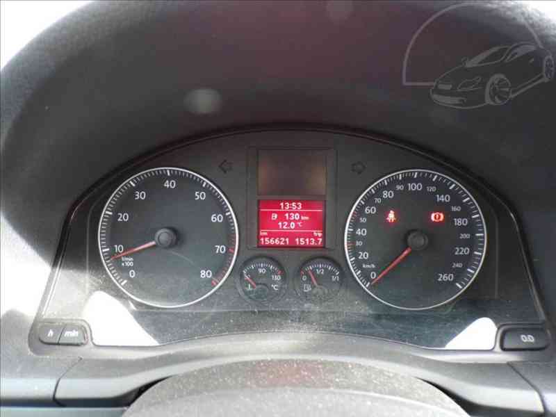 VW Golf 2,0 FSI XENONY,COMFORT - foto 6