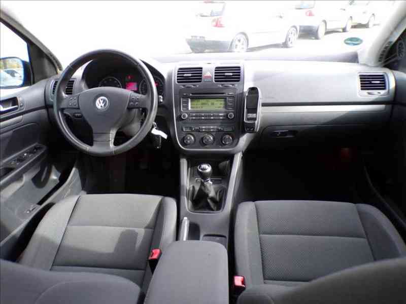 VW Golf 2,0 FSI XENONY,COMFORT - foto 5
