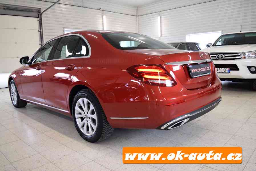 Mercedes-Benz Třídy E 2.0 D 88 000 KM PRAV.SER.MERCEDES 2018 - foto 3