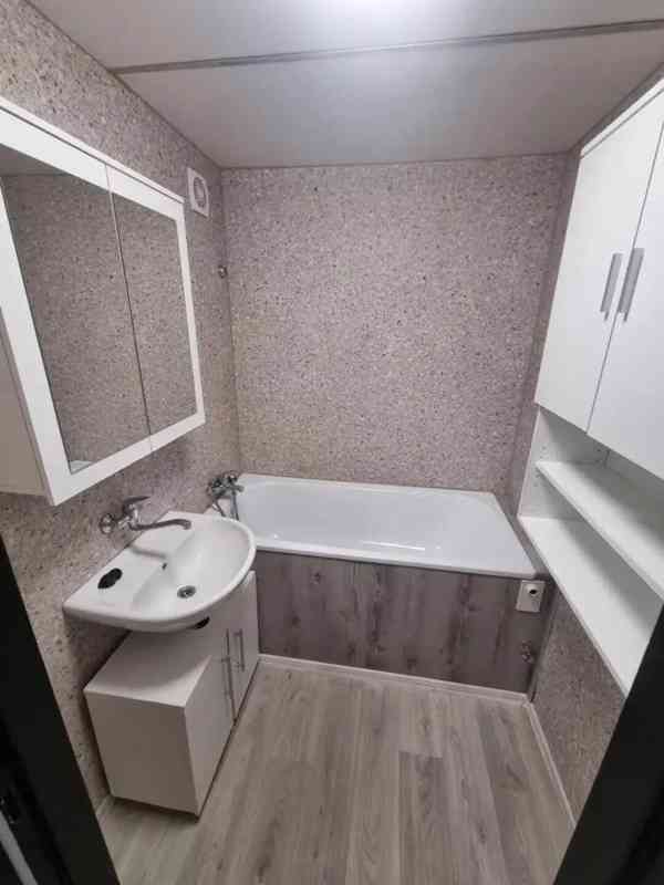 Pronájem bytu 3+kk 63 m² - foto 9