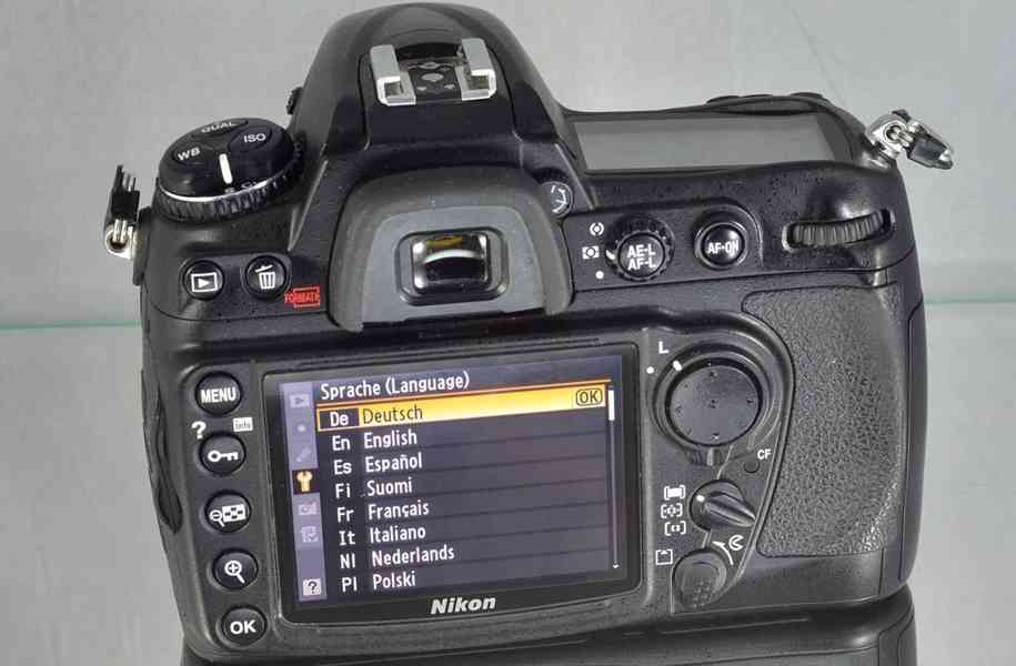 Nikon D300 + AF-S 18-200mm  VR ** 13000 Exp. - foto 10